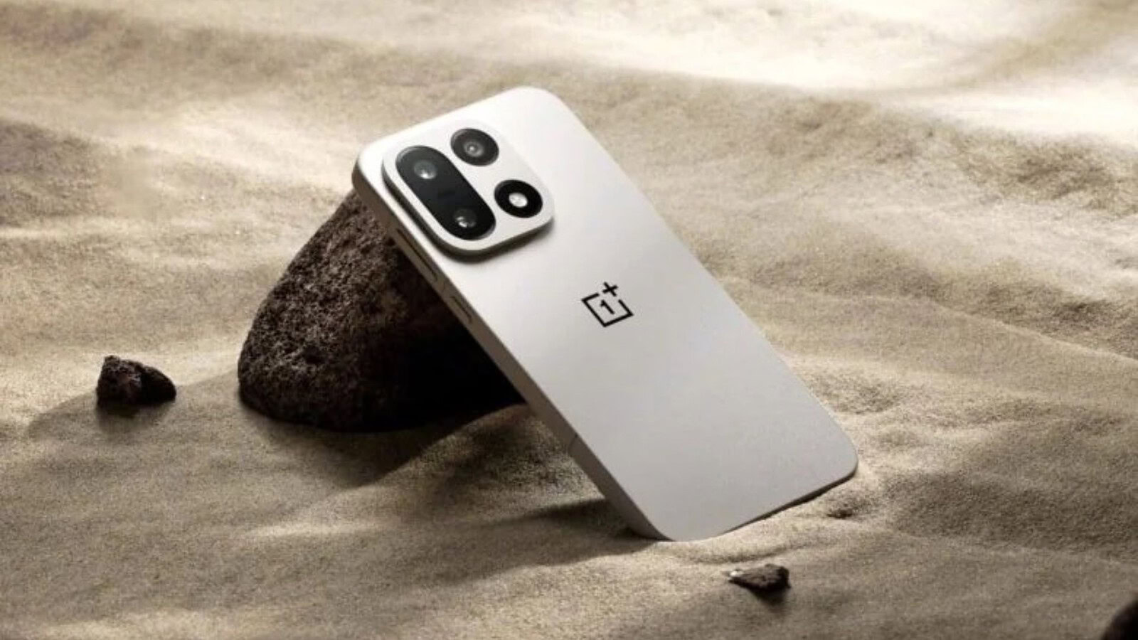 OnePlus 16 potrebbe arrivare solo sul mercato cinese