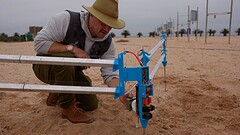 Nebbia trasformata in acqua con 50.000 volt nel deserto del Namib