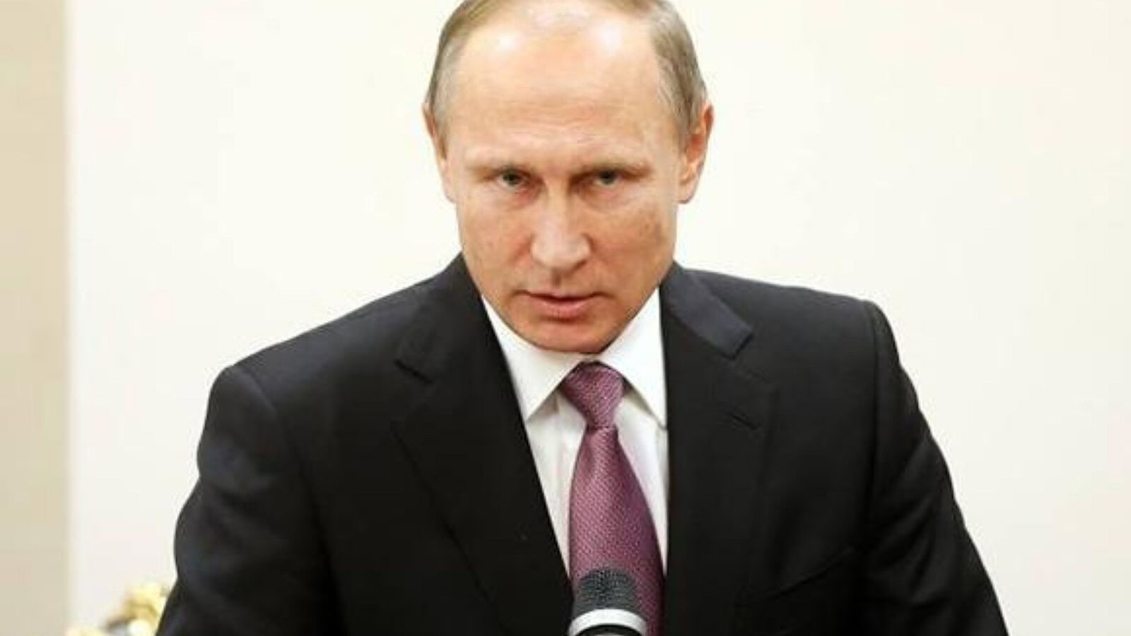 Windows senza licenza sul PC di Putin durante il voto online