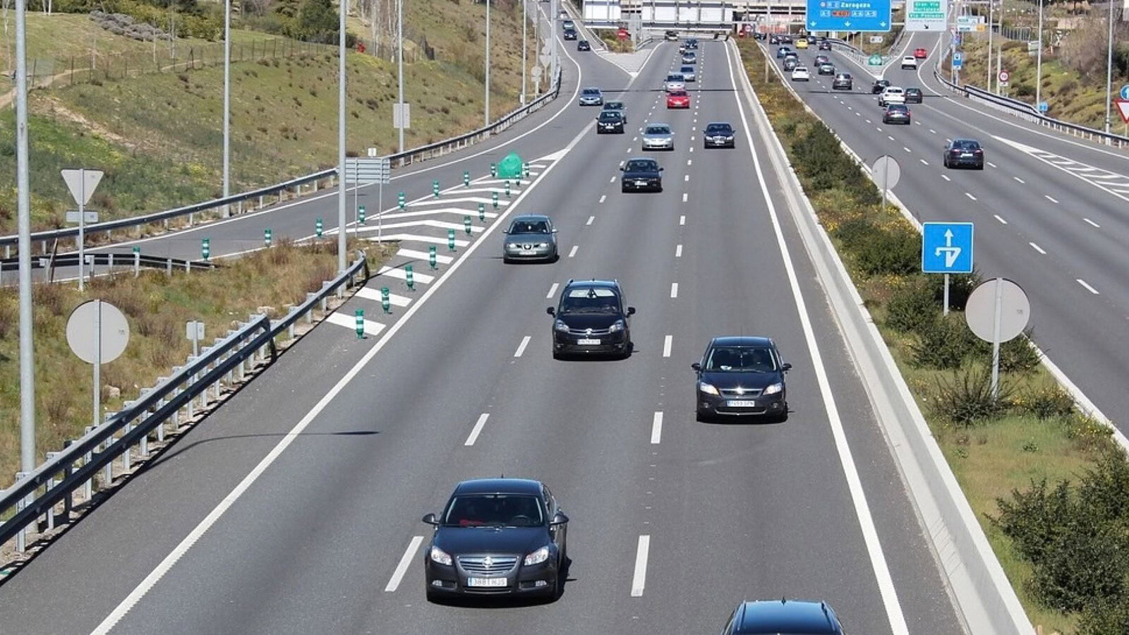 Limiti di velocità variabili in Spagna: si parte dal 1 ottobre