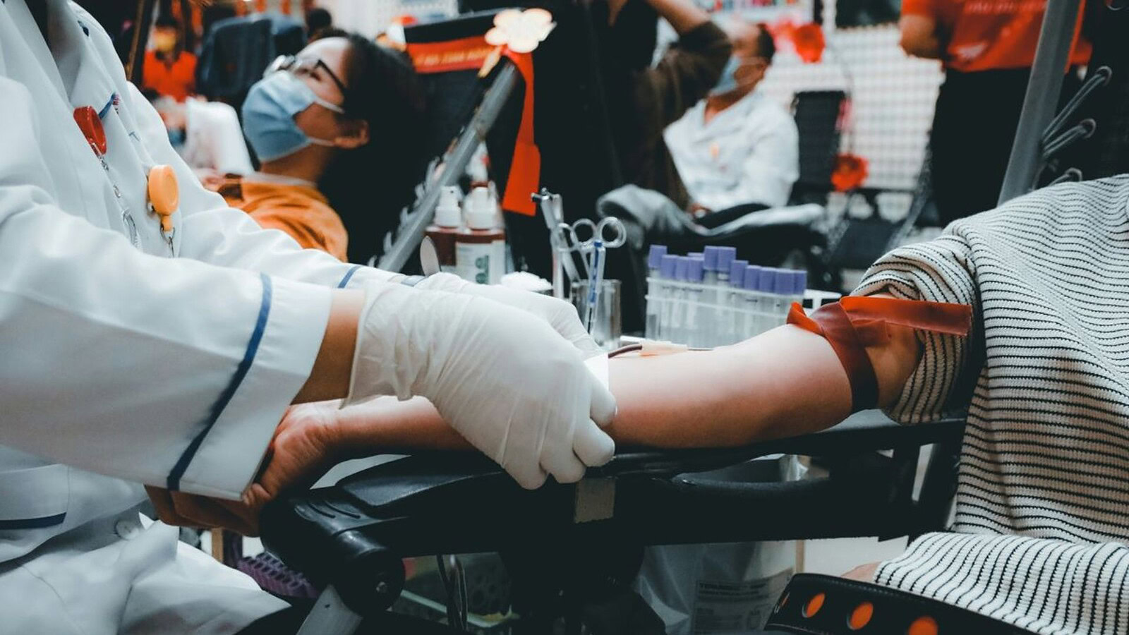 robot autonomo per i prelievi di sangue
