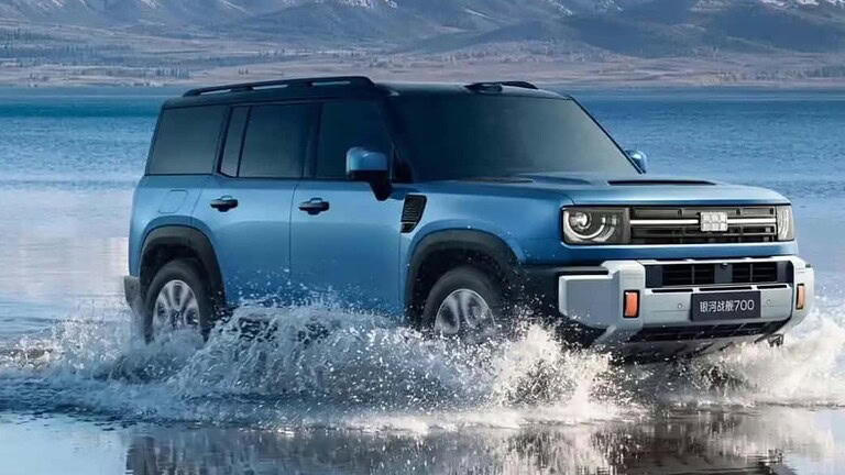 Geely Battleship 700: il SUV ibrido che naviga con due eliche