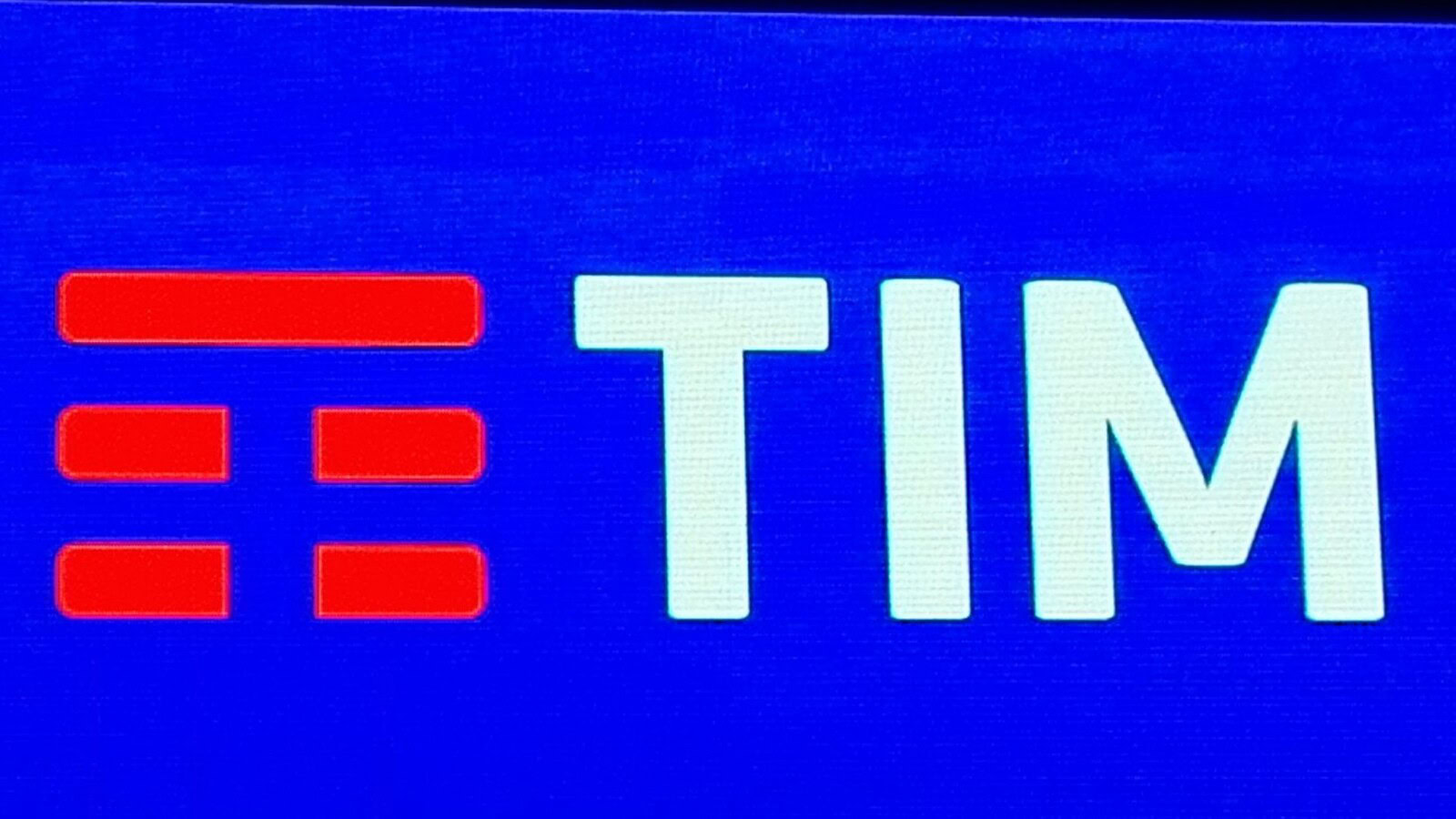 TIM, la quinta SIM prepagata si attiva online senza negozio
