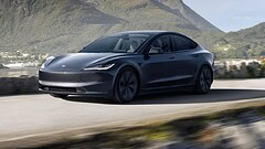 Tesla prepara il voto UE sulla FSD: pubblicati i dati di sicurezza