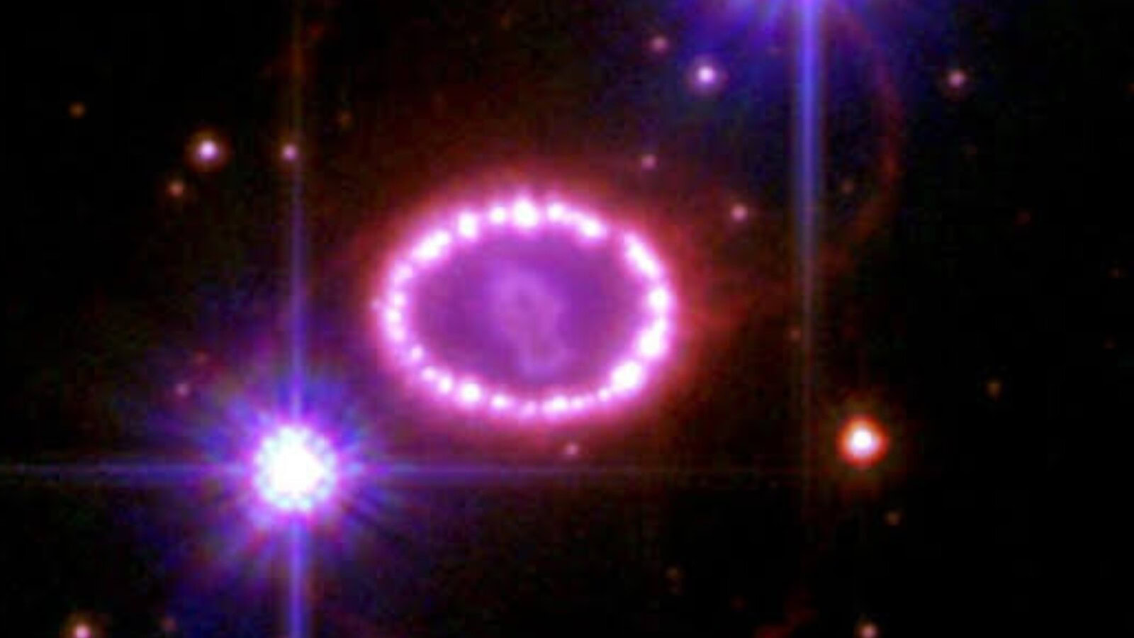 SN 2023aeaf, la supernova più lontana vista dal James Webb