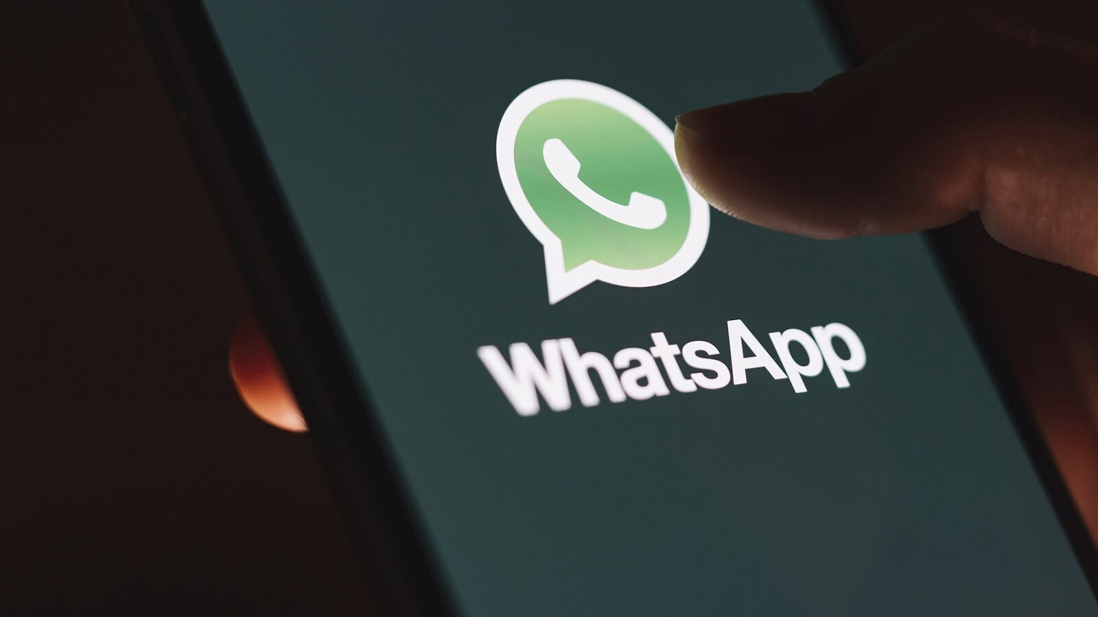 WhatsApp, i messaggi fissati diventano quattro nella beta