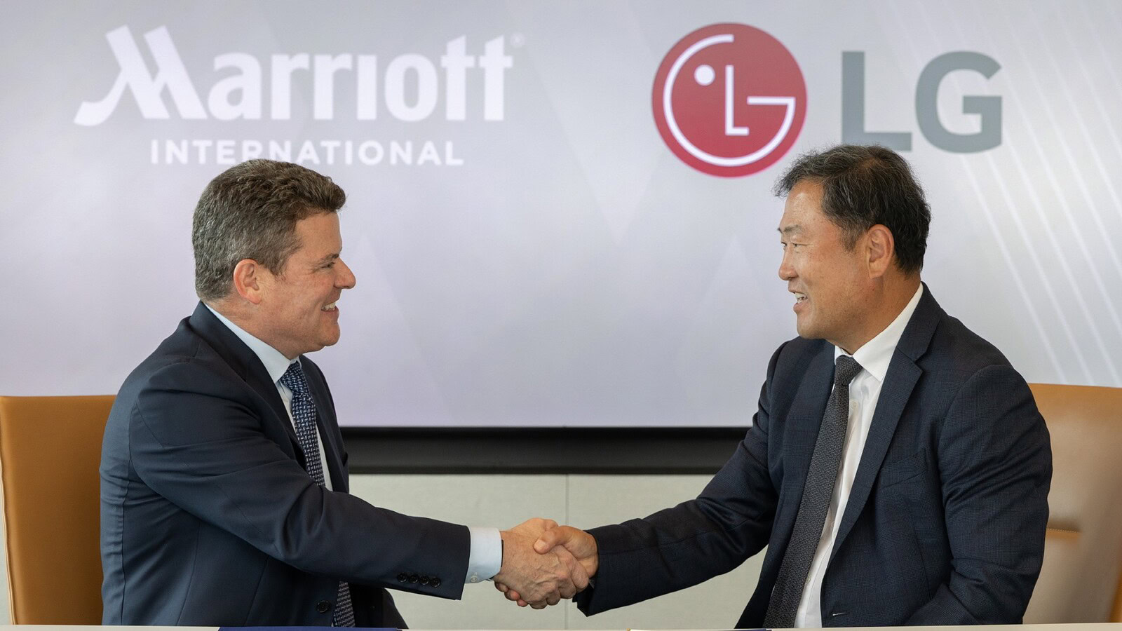 LG e Marriott, l’Hotel TV diventa il centro della smart room