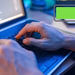 Batteria del laptop: quante ore dovrebbe durare davvero