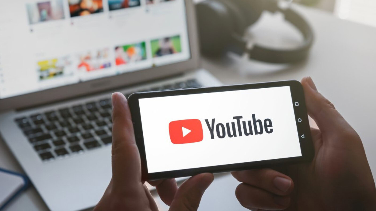 YouTube blocca il profilo sulla TV con un codice a 4 cifre