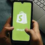 Shopify apre a Muse di Meta: acquisti chiusi con Shop Pay