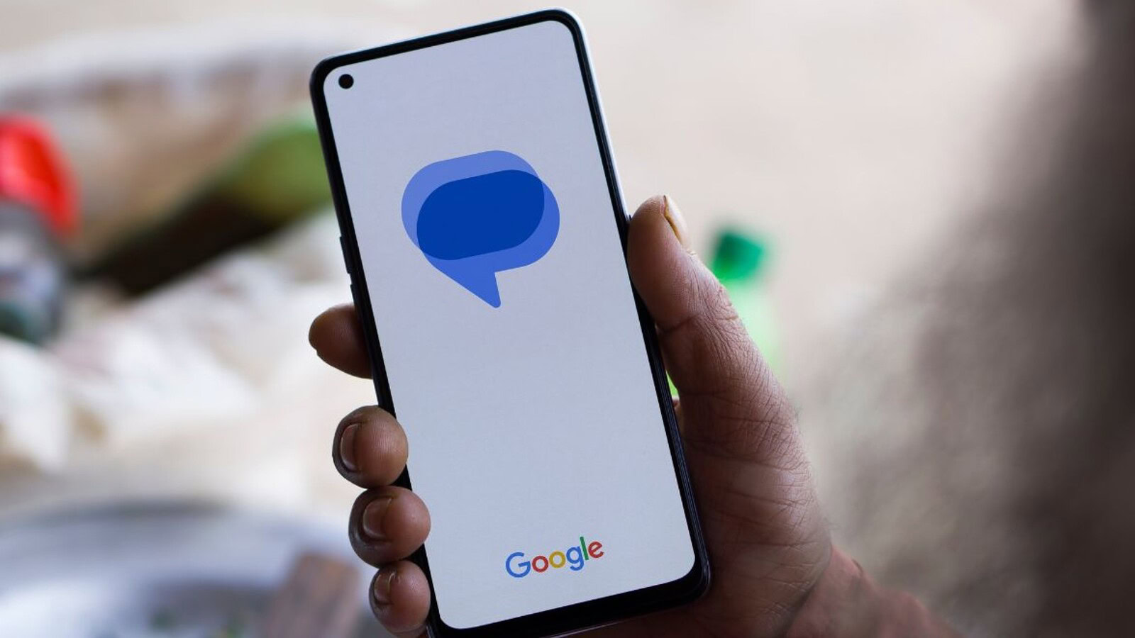 Google Messaggi cambia interfaccia: Gemini in alto, ricerca in basso