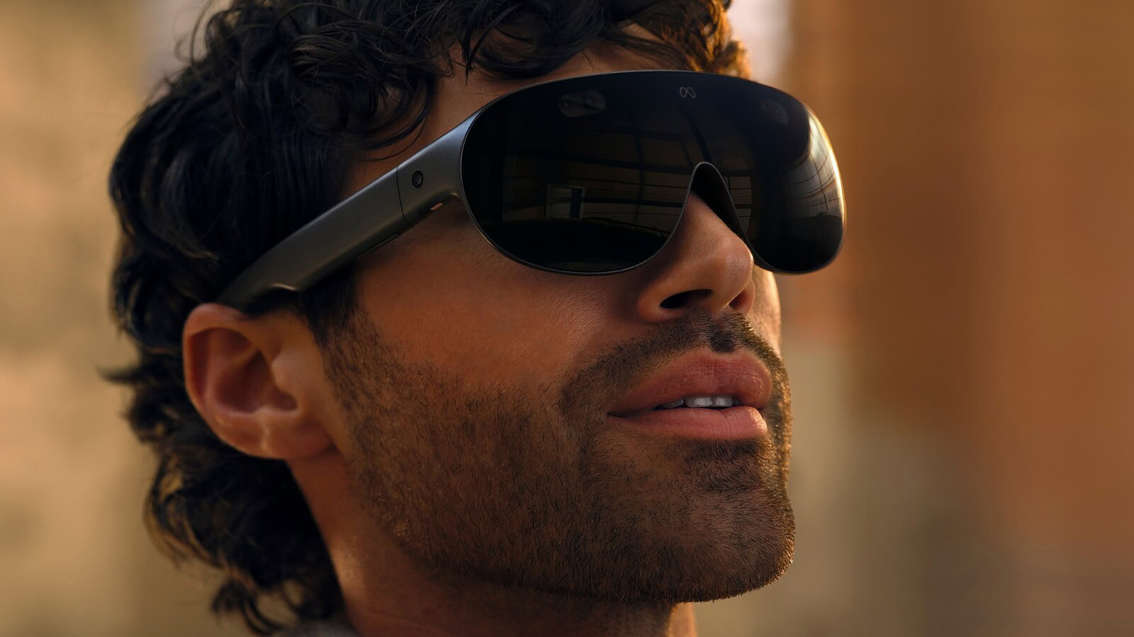 Meta VR Glasses ufficiali: visore da 100 grammi a 1.299,99 dollari