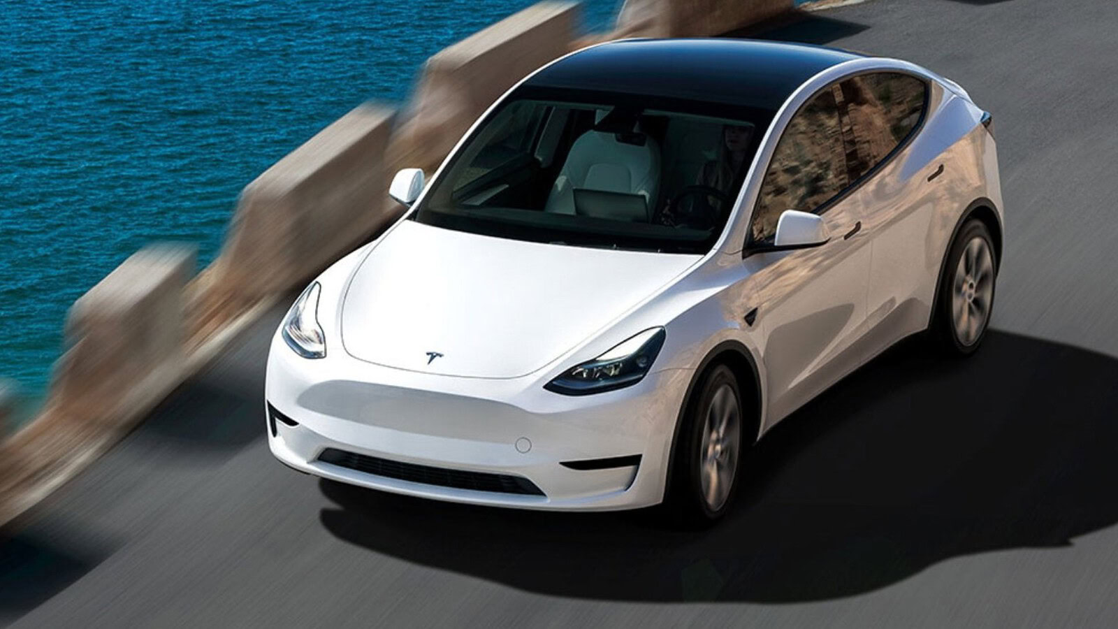 Tesla Full Self Driving in Europa: il voto UE slitta a dicembre