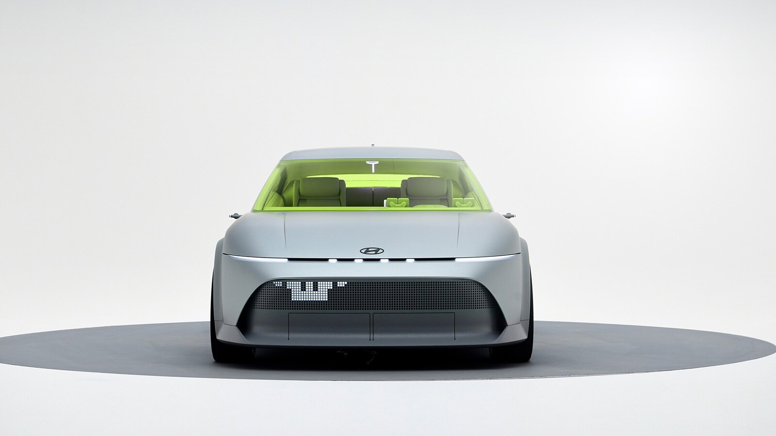 Hyundai Concept THREE, dall’acciaio alla IONIQ 3: così nasce la nuova compatta elettrica