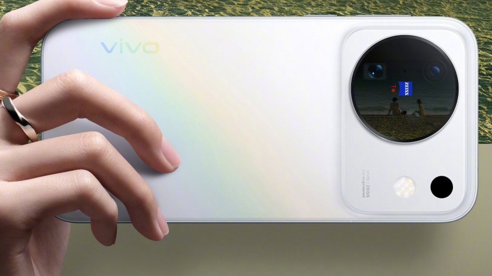 Vivo X500, X500 Pro e Pro Max: il design ufficiale in foto