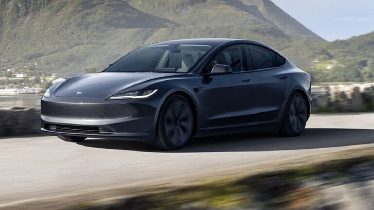 Tesla blocca le pubblicità nel browser di bordo con un tasto