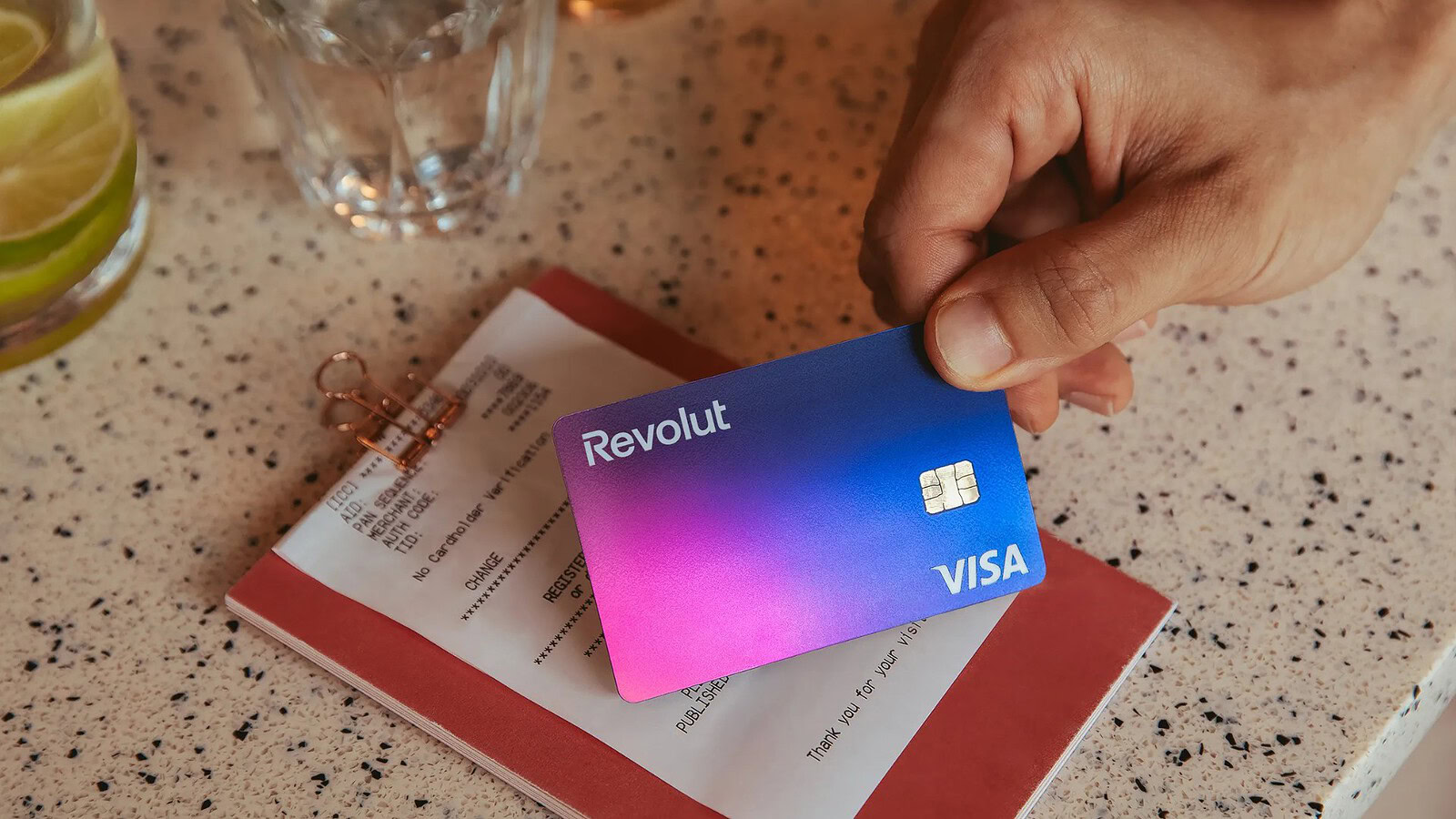 Revolut, hacker mette in vendita i dati di 680 clienti