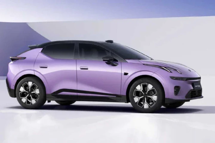 Lynk & Co 02, quasi 15.000 ordini in un'ora per il SUV elettrico