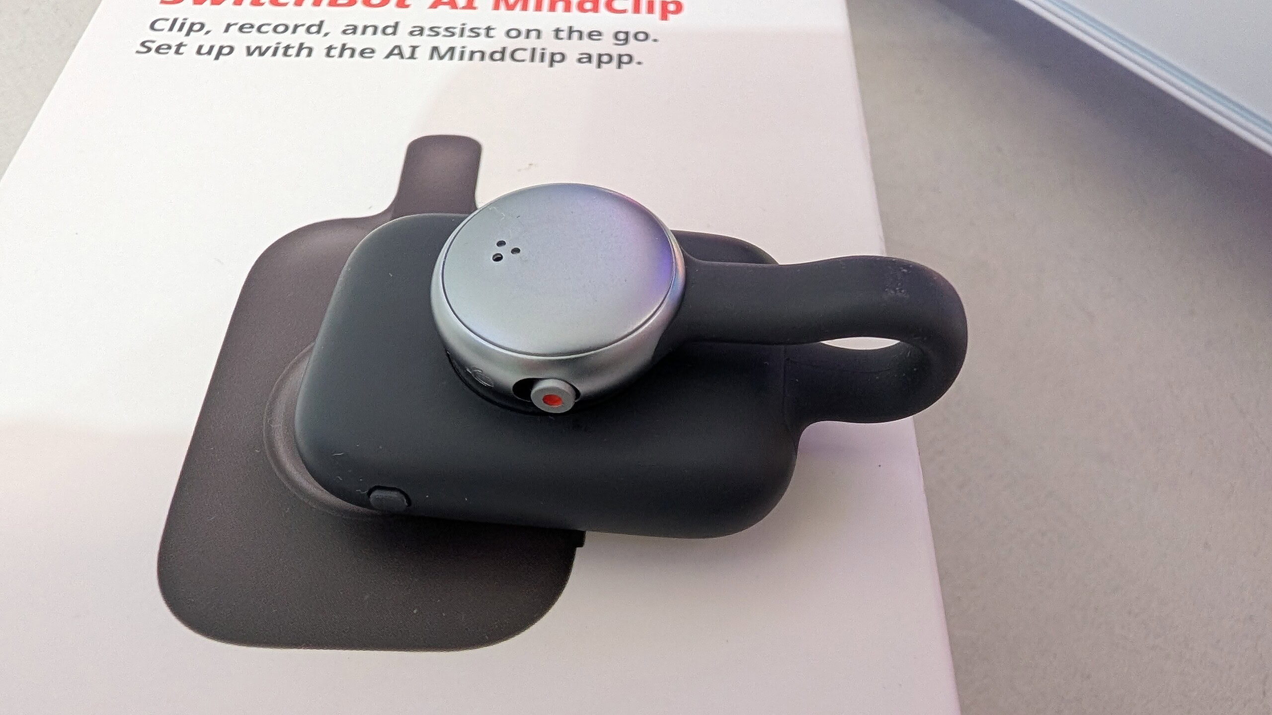 SwitchBot AI MindClip - caratteristiche