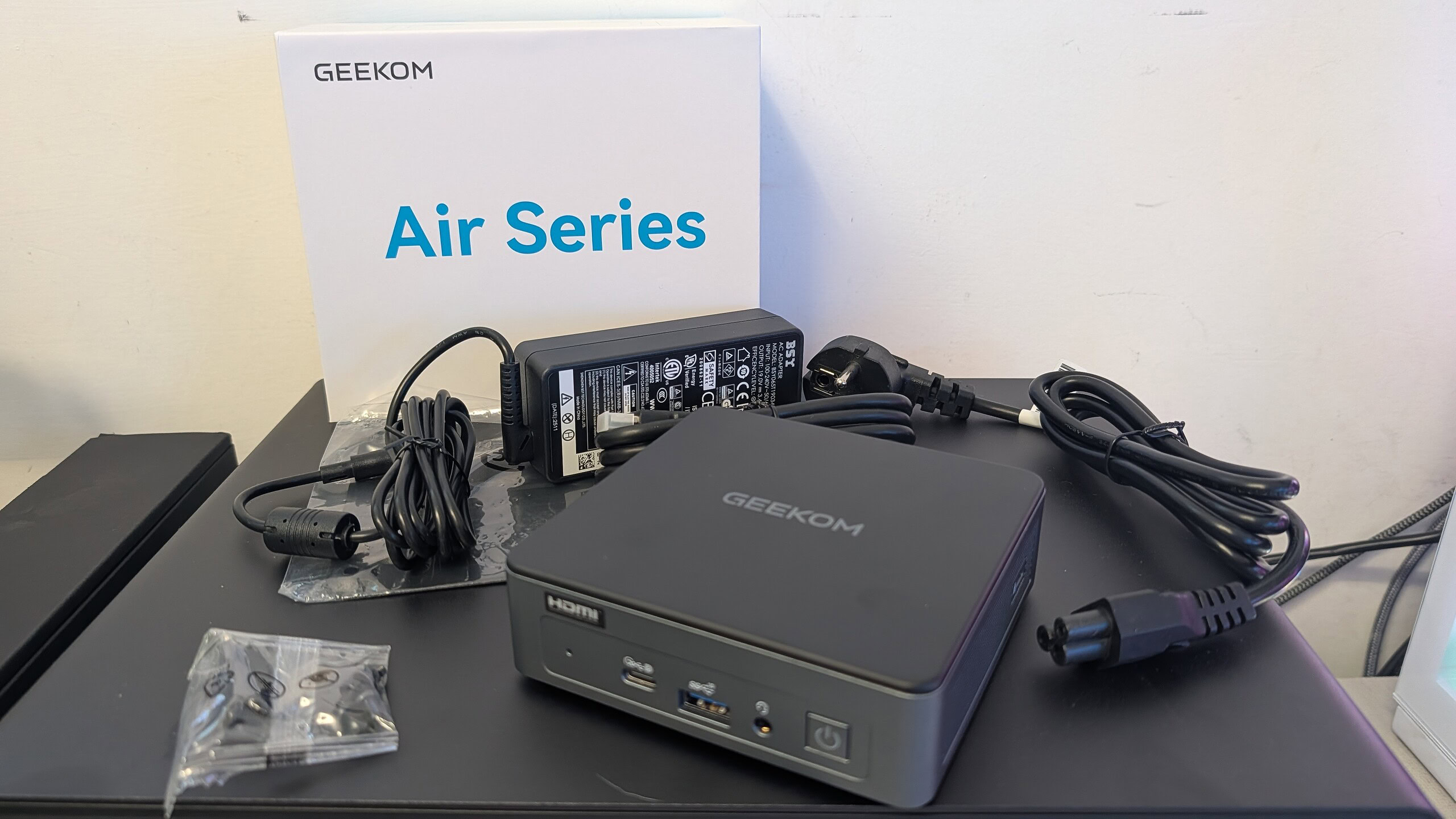 GEEKOM Air12 2026 Edition