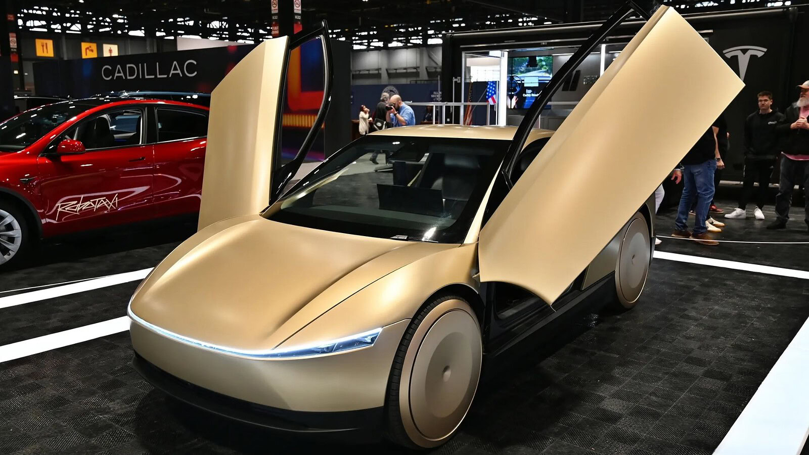 Tesla Cybercab, Musk scatena la tempesta di robotaxi ad Austin