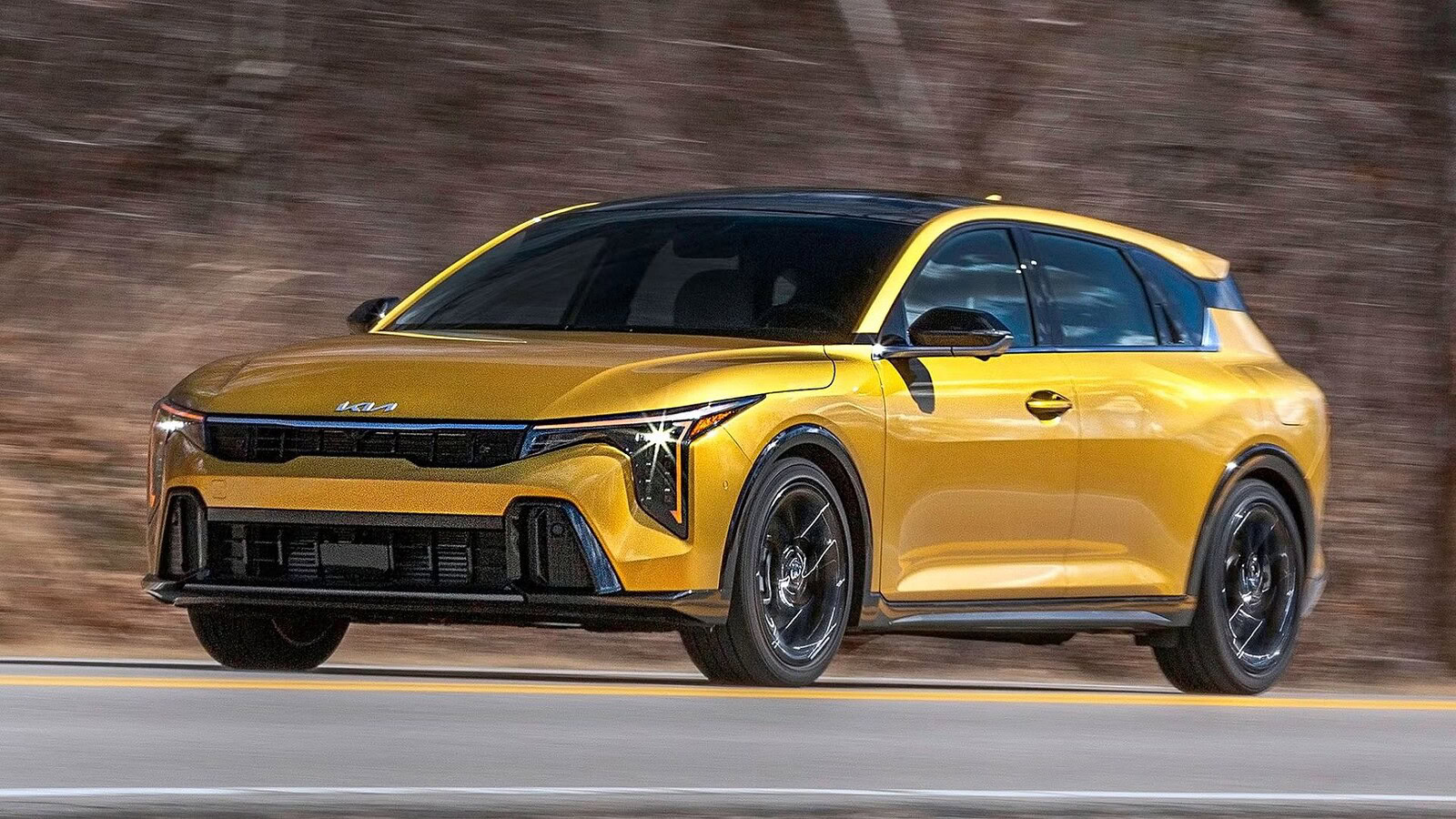 Kia K4 Hatchback GT Line Turbo: la prova che sfida i SUV