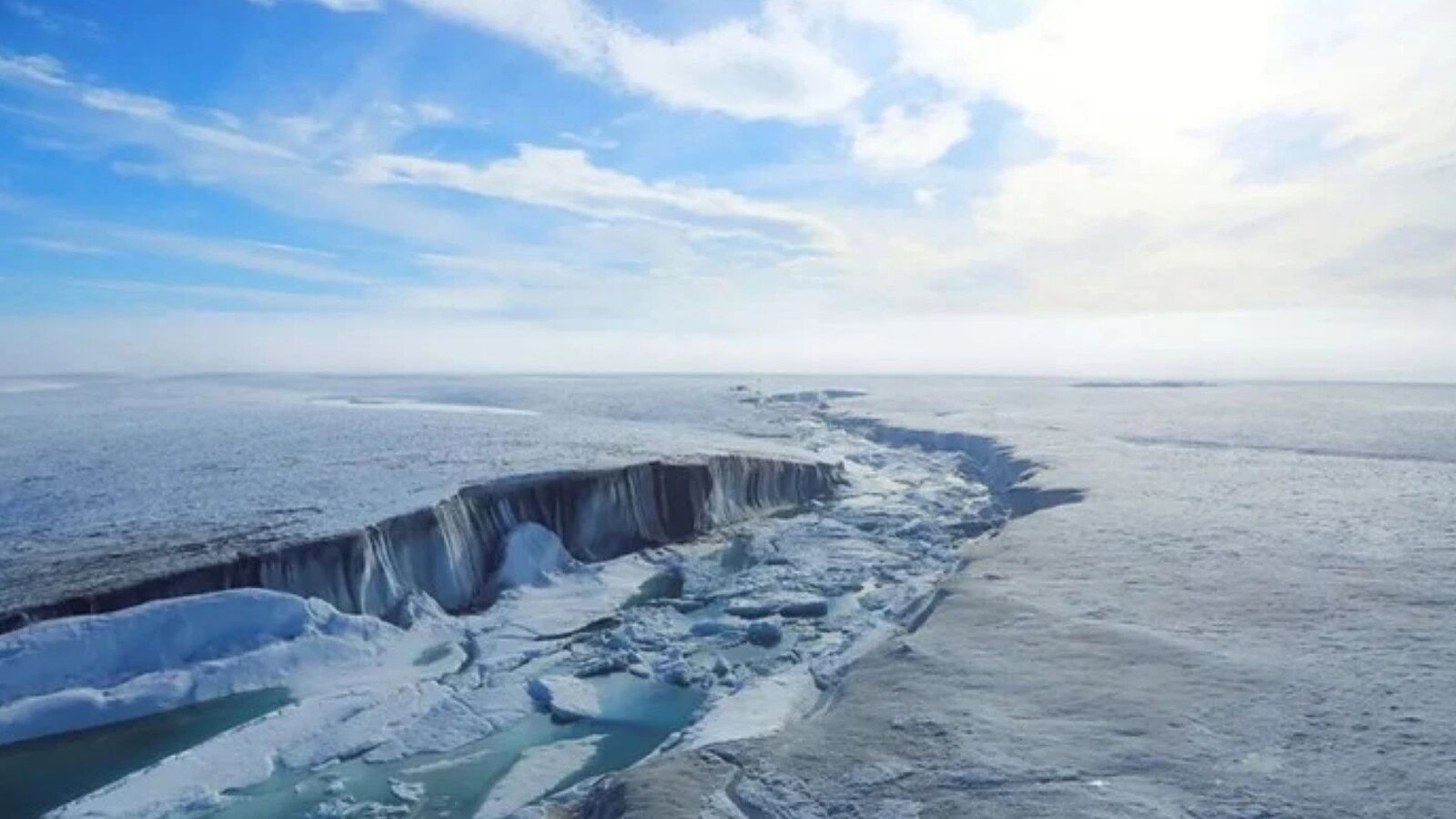 Lago epishelf artico scomparso per sempre: l'oceano lo inghiotte