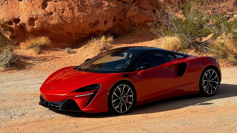 McLaren Artura verso lo stop nel 2028, arriva la P34