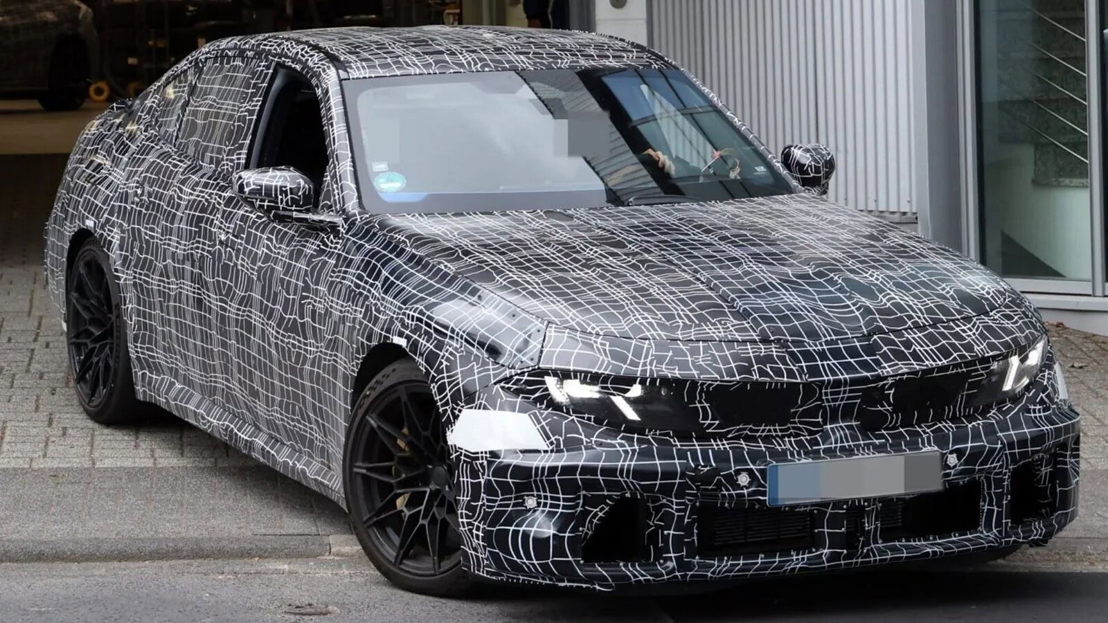 BMW M3 G84: il sei cilindri benzina non va in pensione