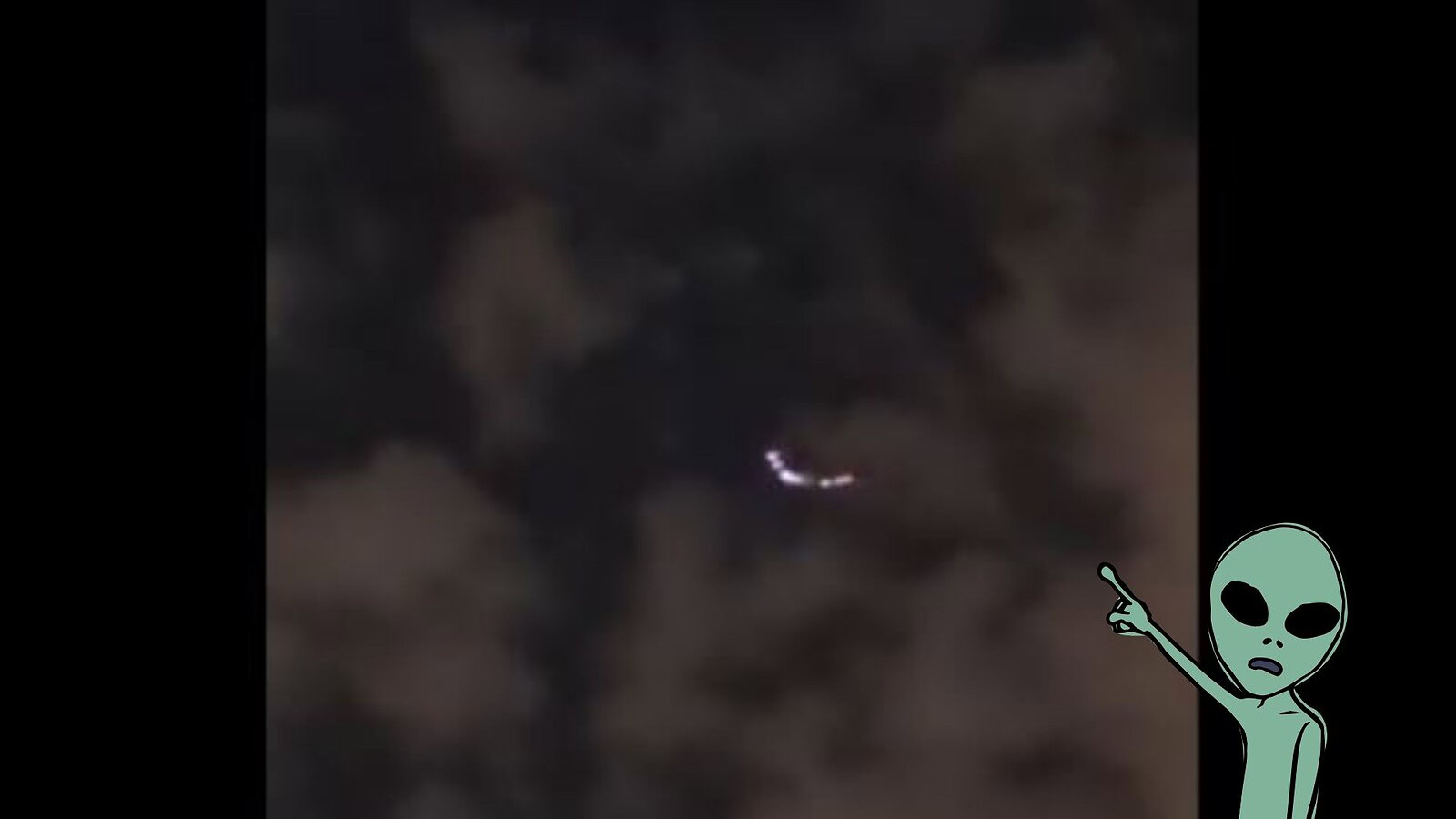 Tehran, luci misteriose nel cielo: i video dividono la rete