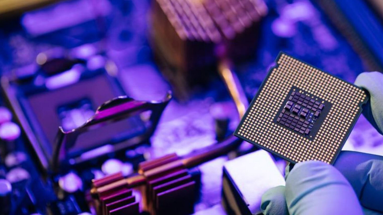 Tower Semiconductor: 3,7 miliardi per i chip ottici in Giappone
