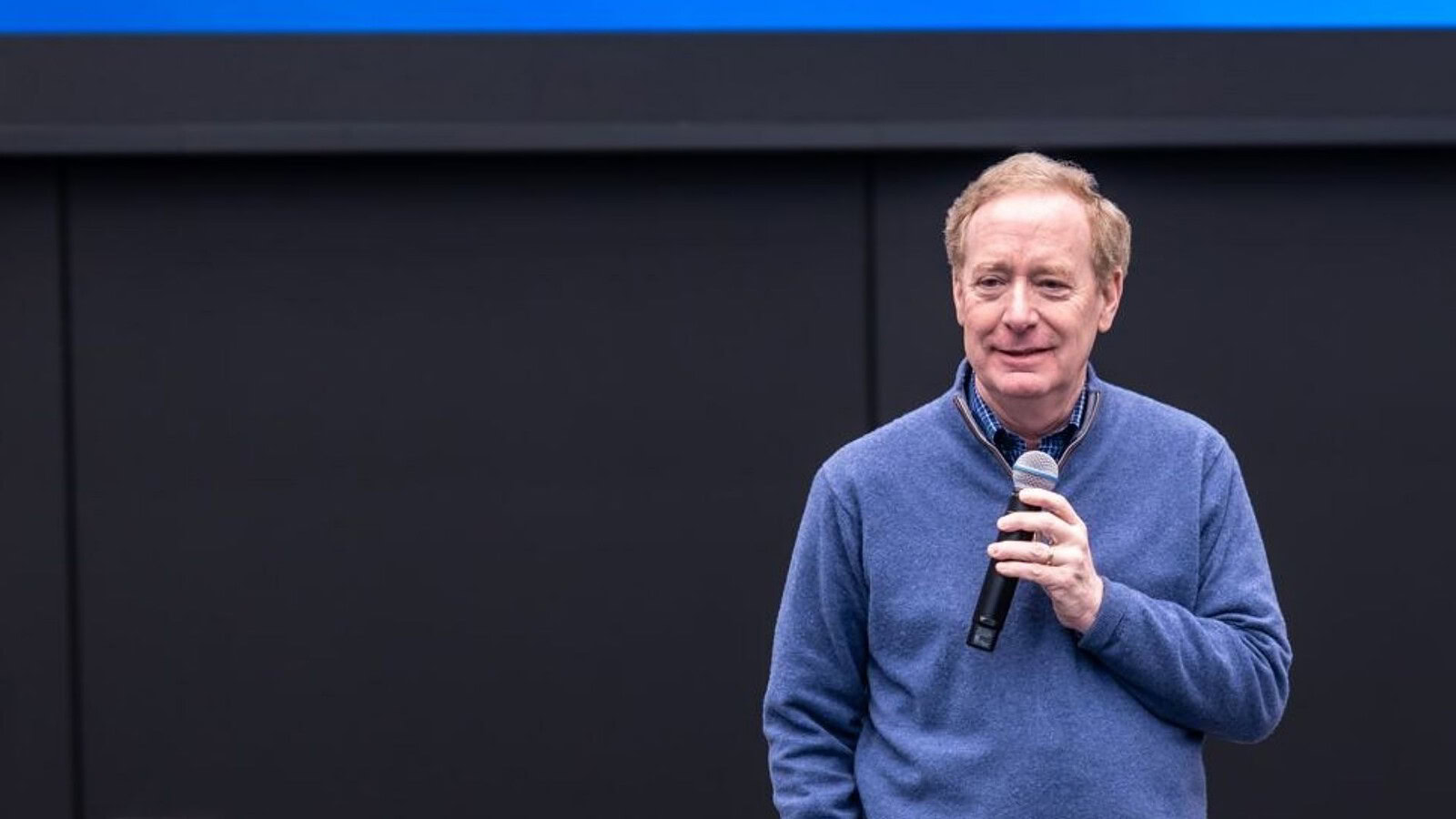 Microsoft, la comunicazione passa a Brad Smith e all'area legale