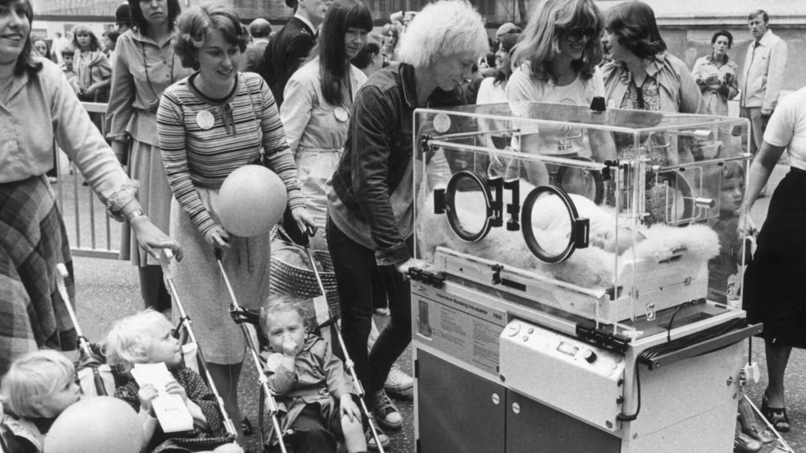 Incubatrici nei luna park: così Martin Couney salvò i prematuri