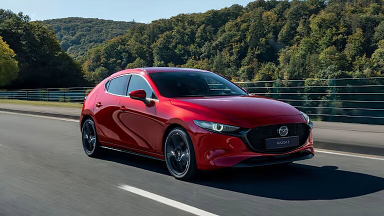 Benzina USA: una Mazda 3 costa come una Mustang V8 di febbraio