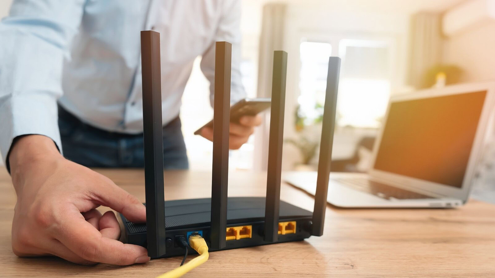 Router più sicuro in 10 minuti: WPA3, rete ospiti e stop al WPS