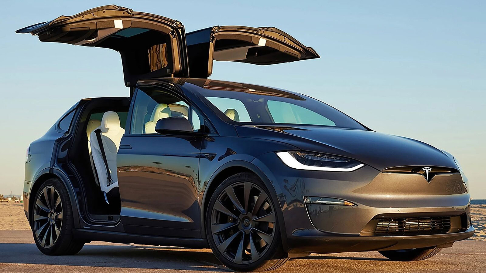 Tesla Model X, causa per accelerazione improvvisa al semaforo