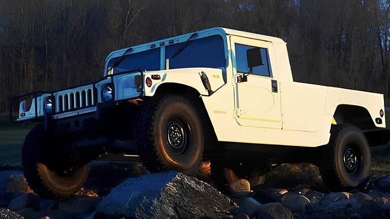 Hummer H1 pick up del 1992: prova del gigante diesel da 150 CV