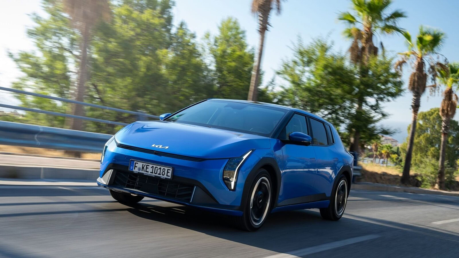 Kia EV4 alla prova: compatta elettrica con la ricetta Golf