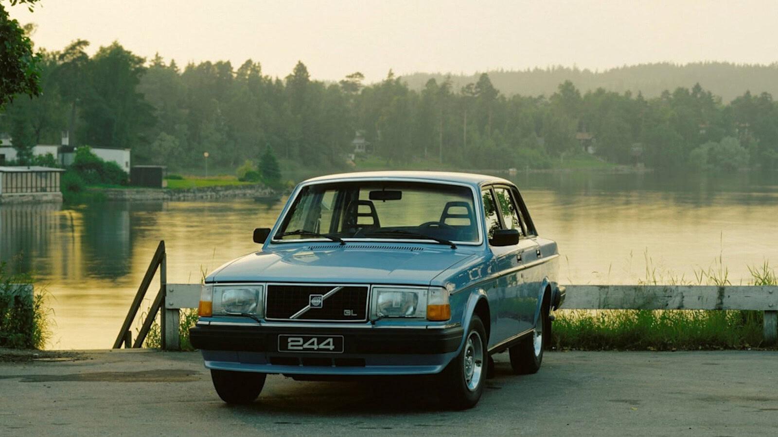 Volvo 244 DLS: l'auto svedese venduta solo a Berlino Est nel 1977