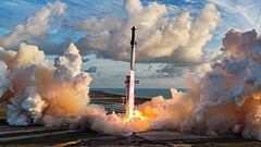 Starship completa il primo volo orbitale e rilascia 26 Starlink