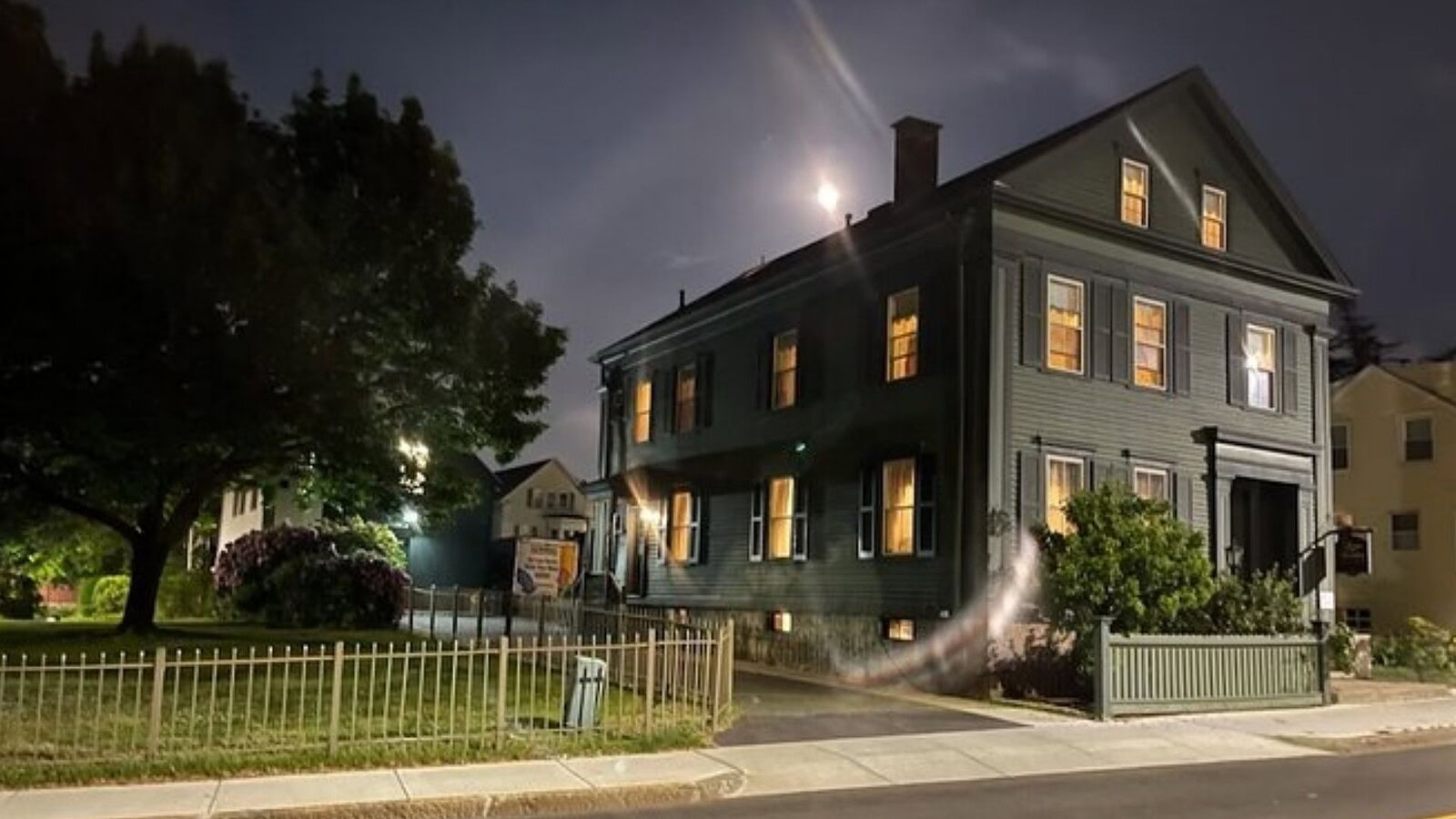 Casa di Lizzie Borden: una notte sul luogo del delitto a 260 euro