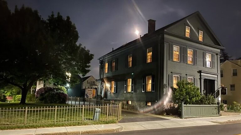 Casa di Lizzie Borden: una notte sul luogo del delitto a 260 euro