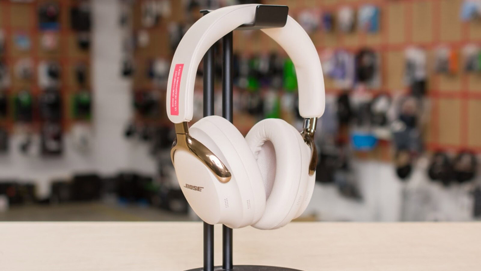 Bose QuietComfort Ultra Gen 2 si aprono ad Auracast in beta
