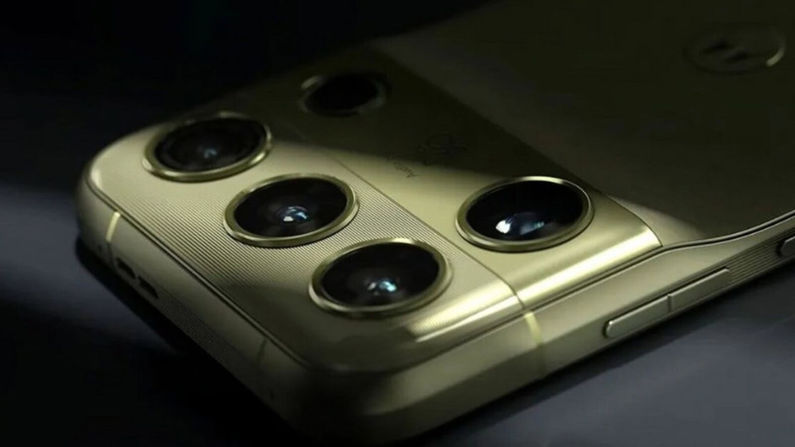 Motorola Signature 27: anteprima con Snapdragon 8 Elite Extreme