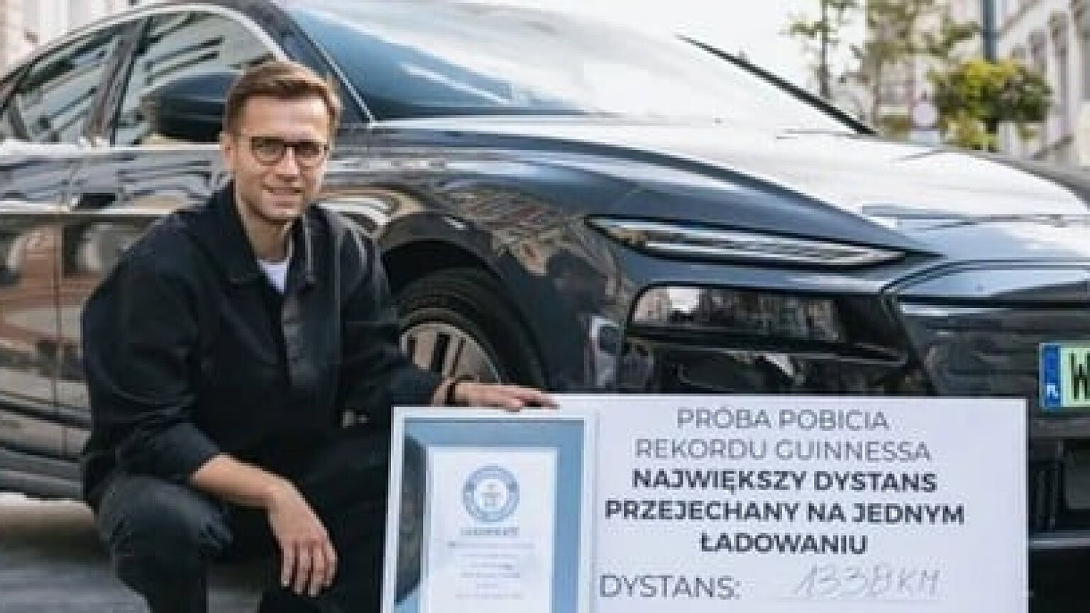 Audi A6 e-tron, 1.338 km con una ricarica: è record del mondo