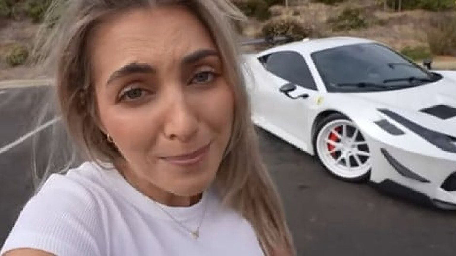 Ferrari 458 Italia modificata, offerta shock da 300 mila euro