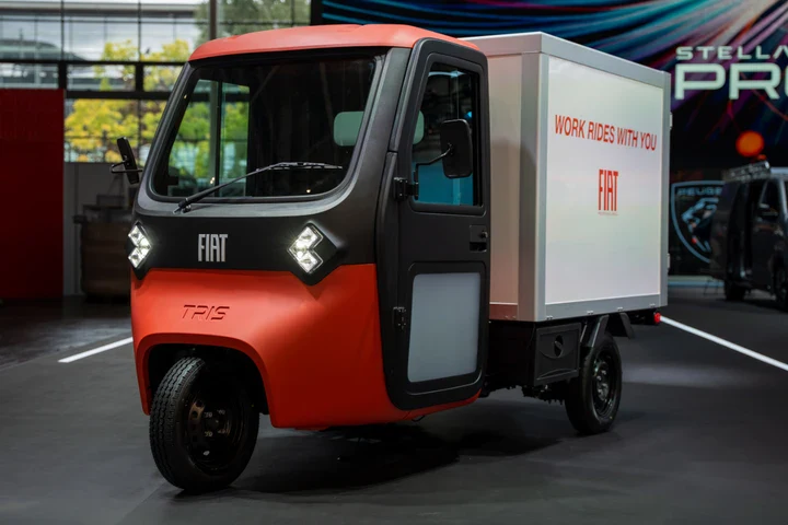 Fiat Tris Fiat Tris debutta a Hannover: microveicolo elettrico a tre ruote