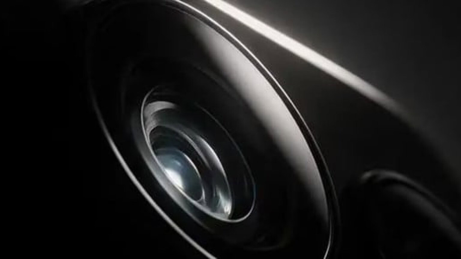 Motorola Signature 27, il teaser ufficiale anticipa il lancio