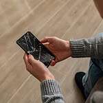 Smartphone, riparare o cambiare? La regola del 30% che decide - riparare lo smartphone