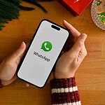 WhatsApp su iPhone, la beta riporta la sfumatura nelle chat